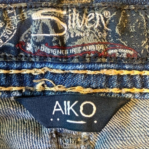 Silver Jeans Aiko Mid Capri Cuffed Denim Jeans - Picture 13 of 14